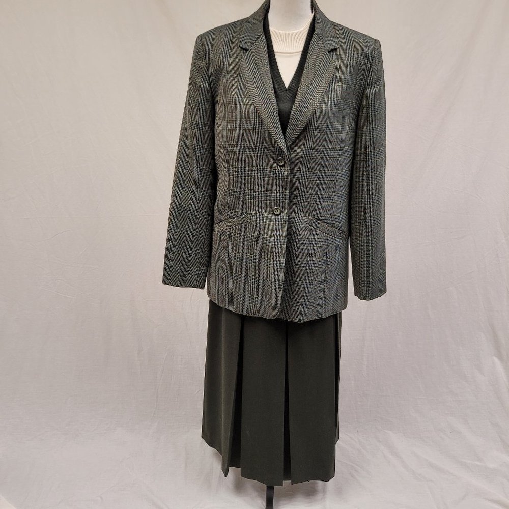 Pendleton 4 Piece Classic Wool Suit Set Size 12
